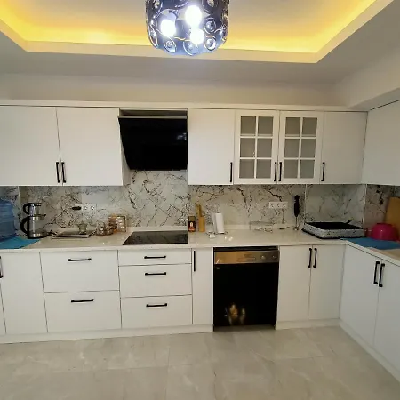 Flat For Rent At The City Center Of Кушадасы