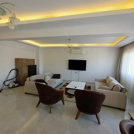 Apartment Flat For Rent At The City Center Of
